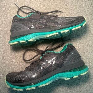 ASICS Gel-Nimbus 20 grey and green trainers barely worn size 7.5